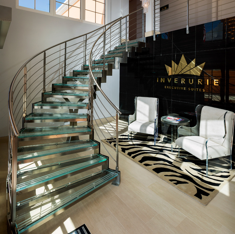 Modular stair system with glass balustrade